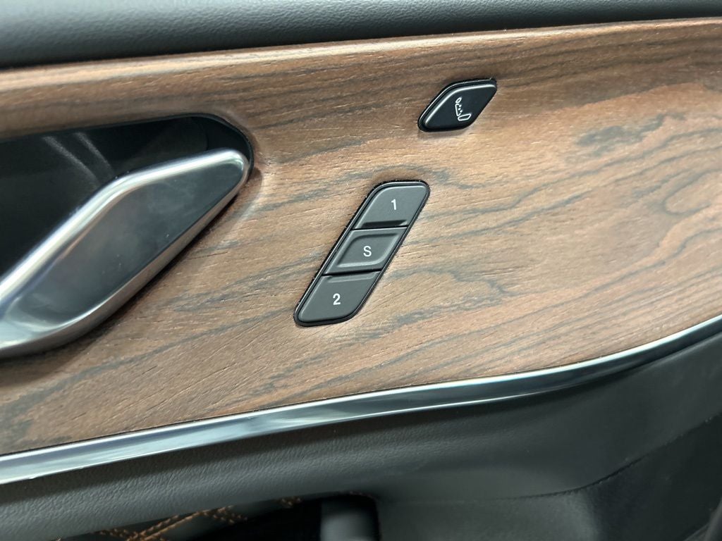 2025 Jeep Grand Cherokee L Summit