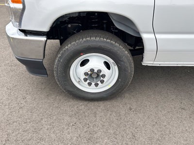 2027 Ford E-450SD Base