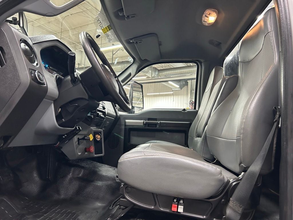 2022 Ford F-750SD Base