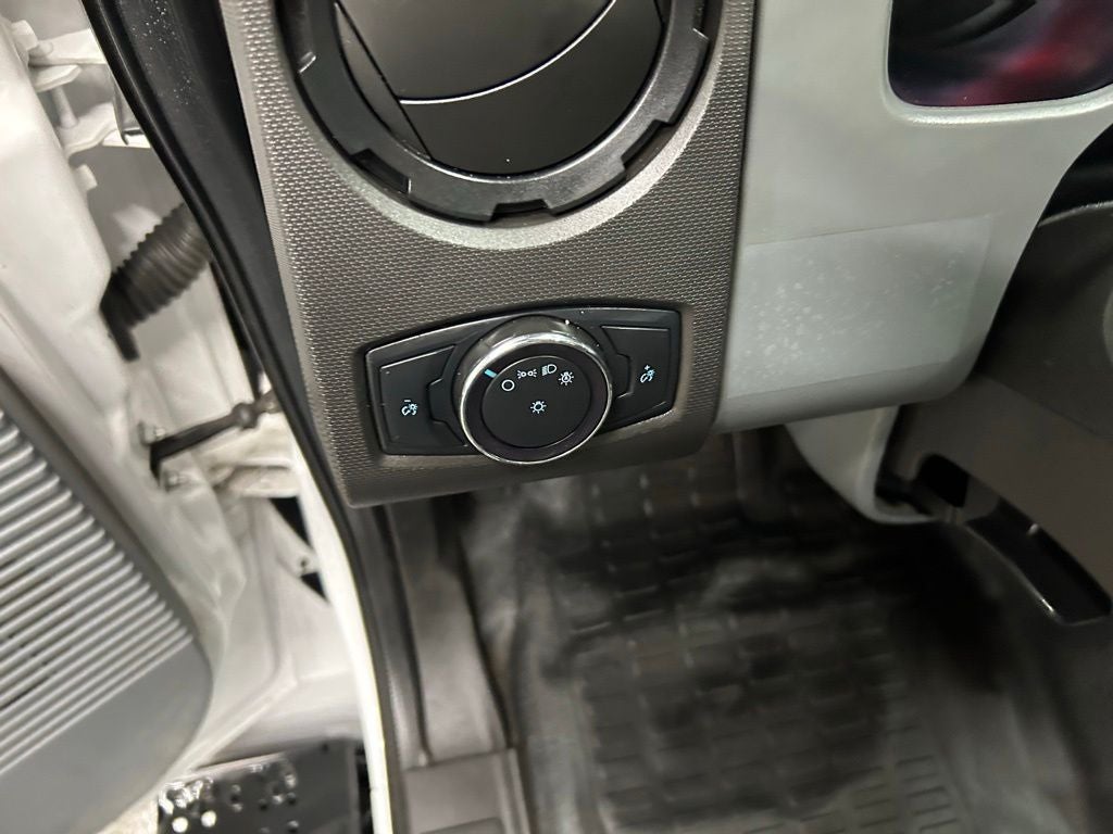 2022 Ford F-750SD Base
