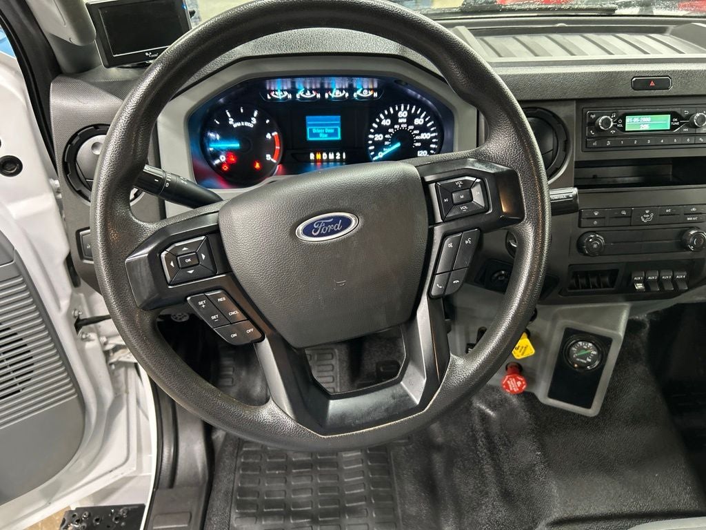2022 Ford F-750SD Base