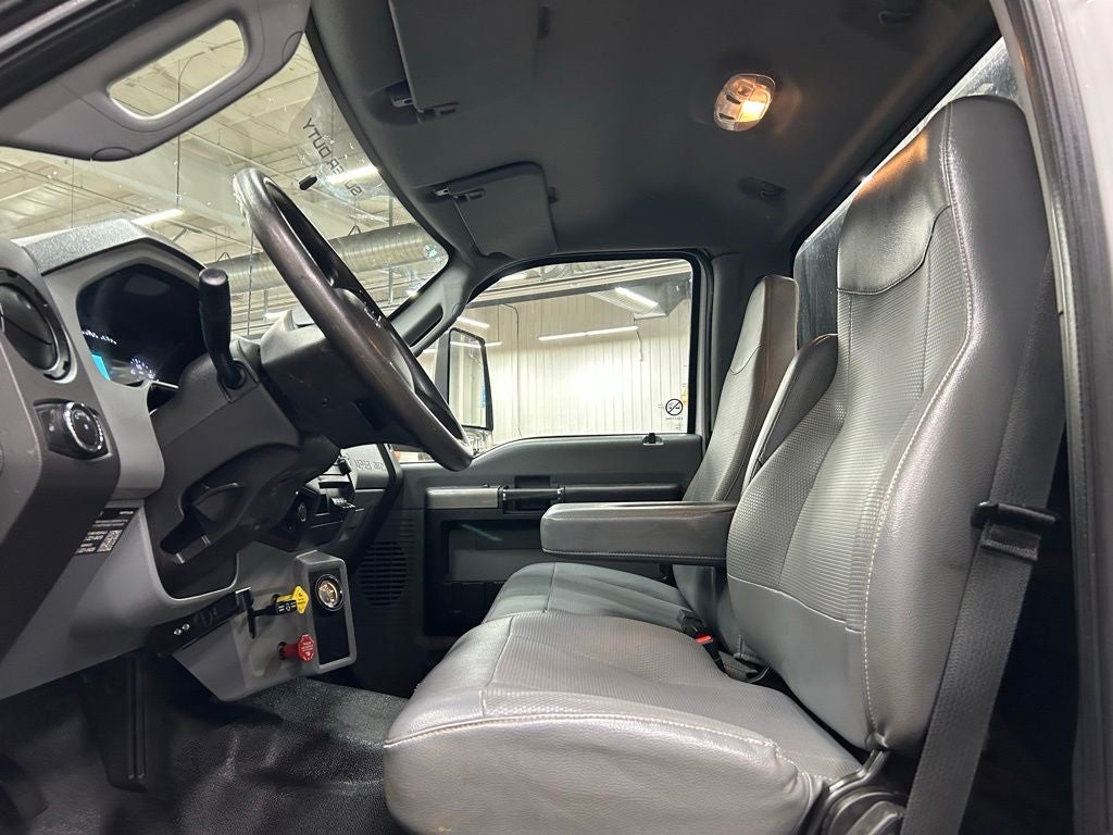 2022 Ford F-750SD Base