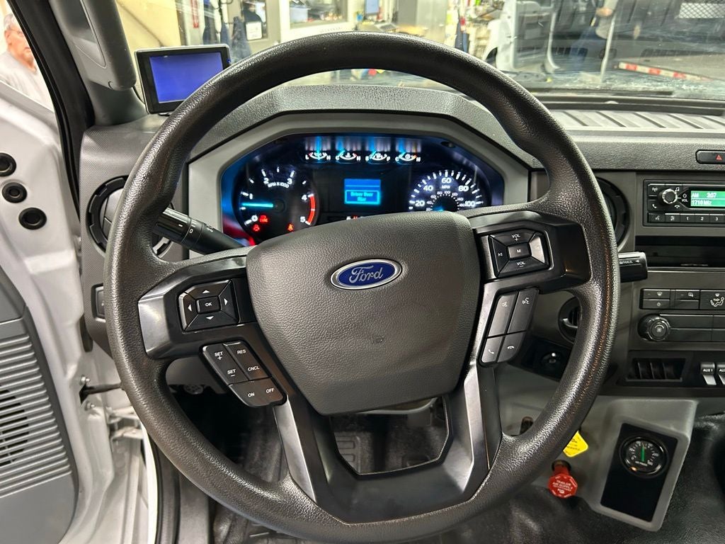 2022 Ford F-750SD Base
