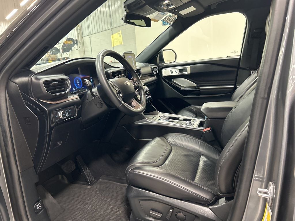 2022 Ford Explorer Platinum