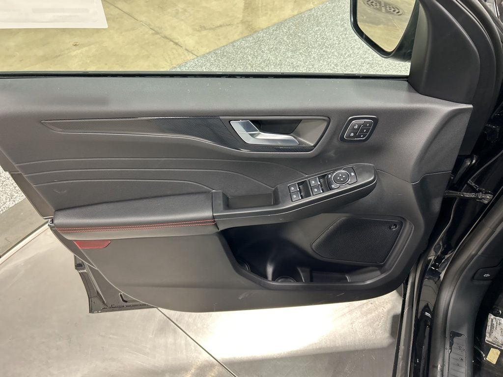 2026 Ford Escape Hybrid ST-Line Select