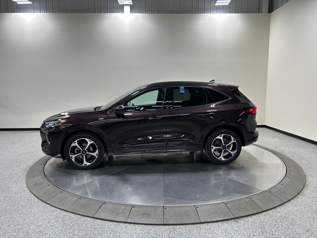 2023 Ford Escape ST-Line Elite
