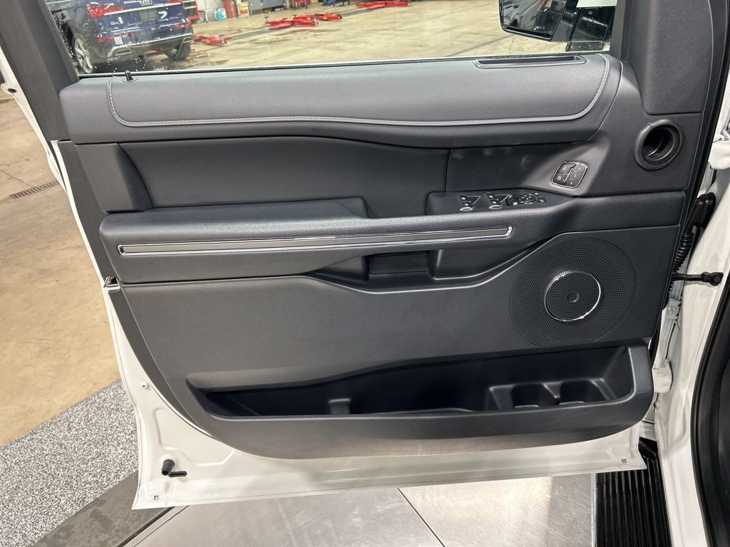 2023 Ford Expedition Max XLT