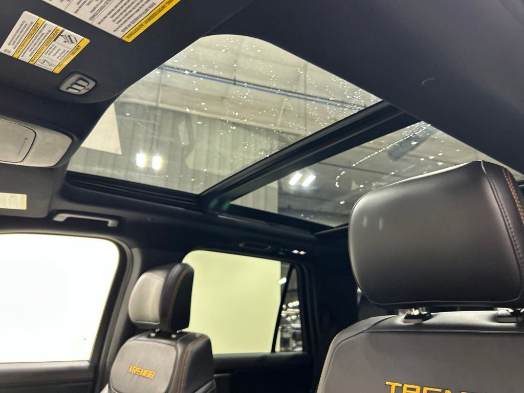 2025 Ford Expedition Tremor