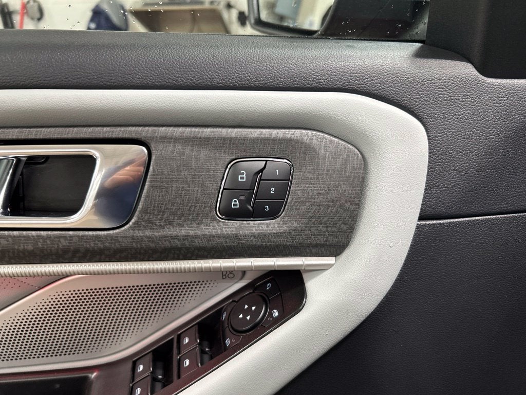 2027 Ford Explorer Platinum