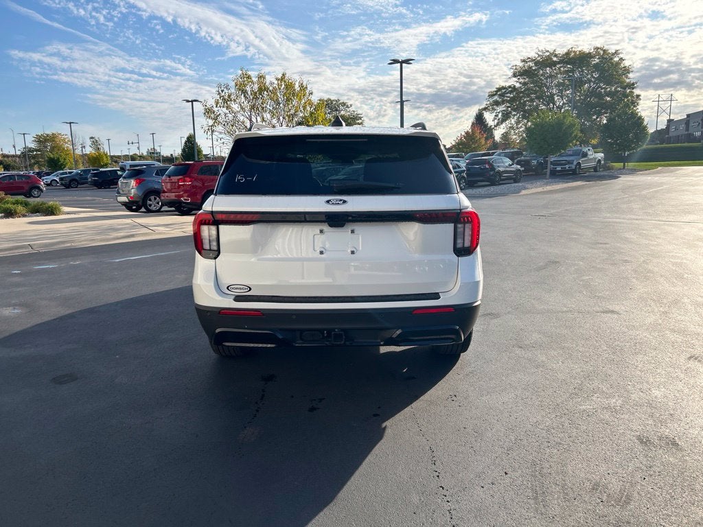 2027 Ford Explorer ST-Line