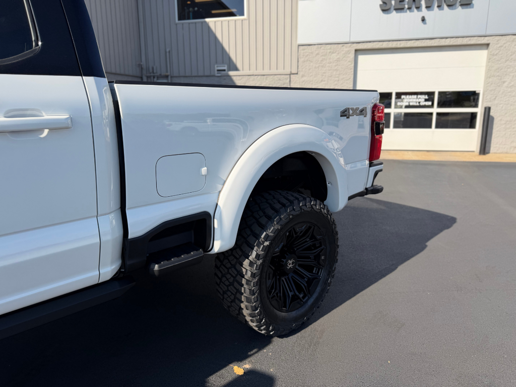 2027 Ford F-250SD Black Widow