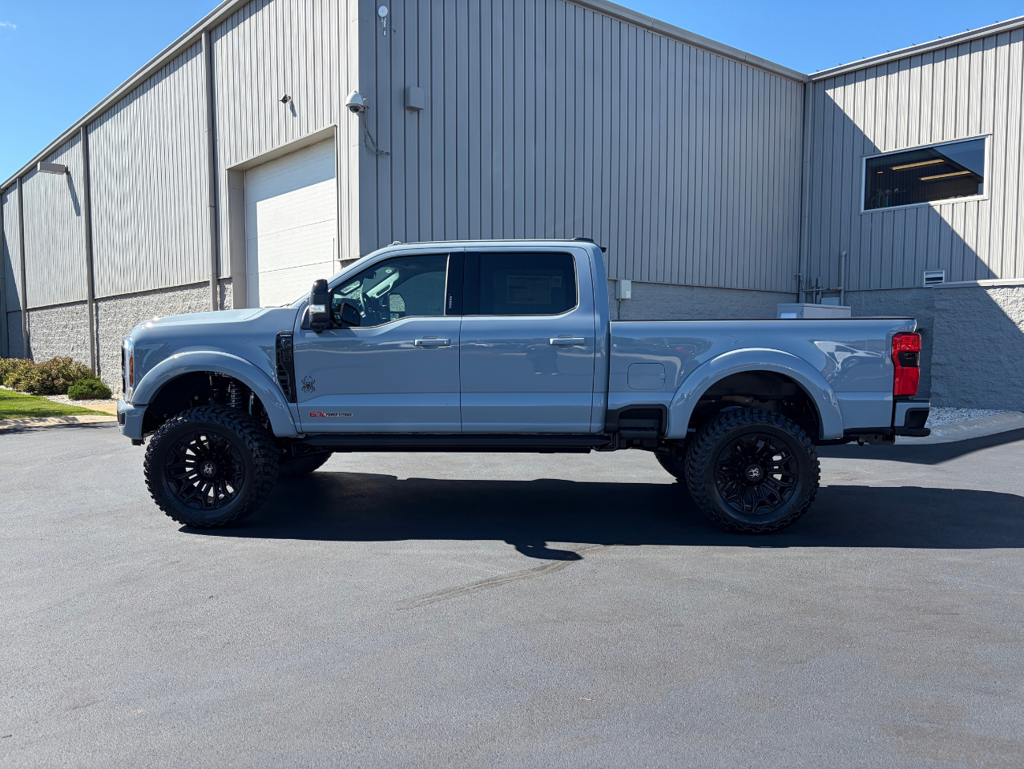 2027 Ford F-250SD Black Widow