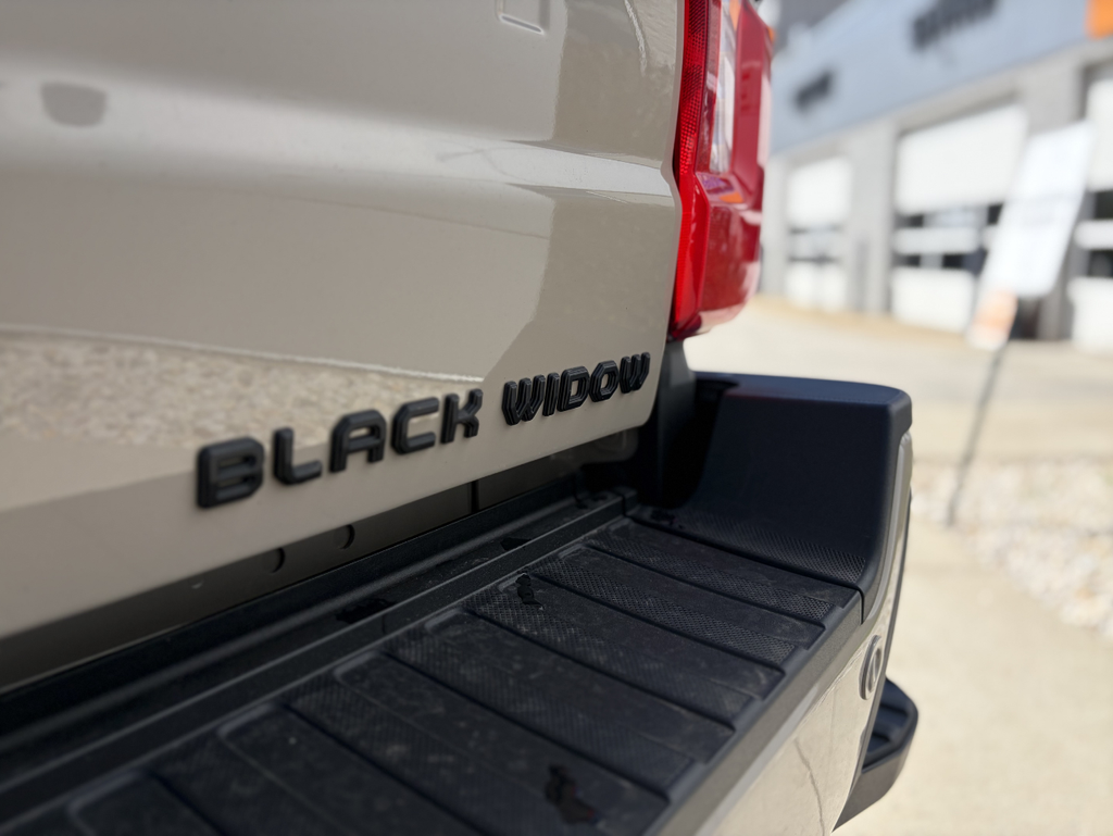 2026 Ford F-250SD Black Widow