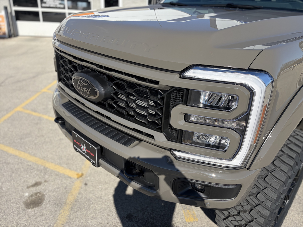 2026 Ford F-250SD Black Widow