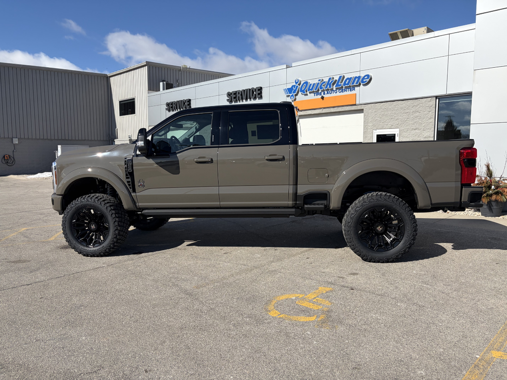 2026 Ford F-250SD Black Widow