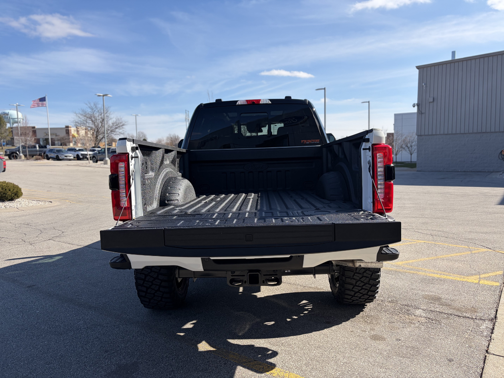 2026 Ford F-250SD Black Widow