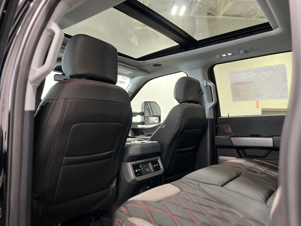 2026 Ford F-250SD Black Widow