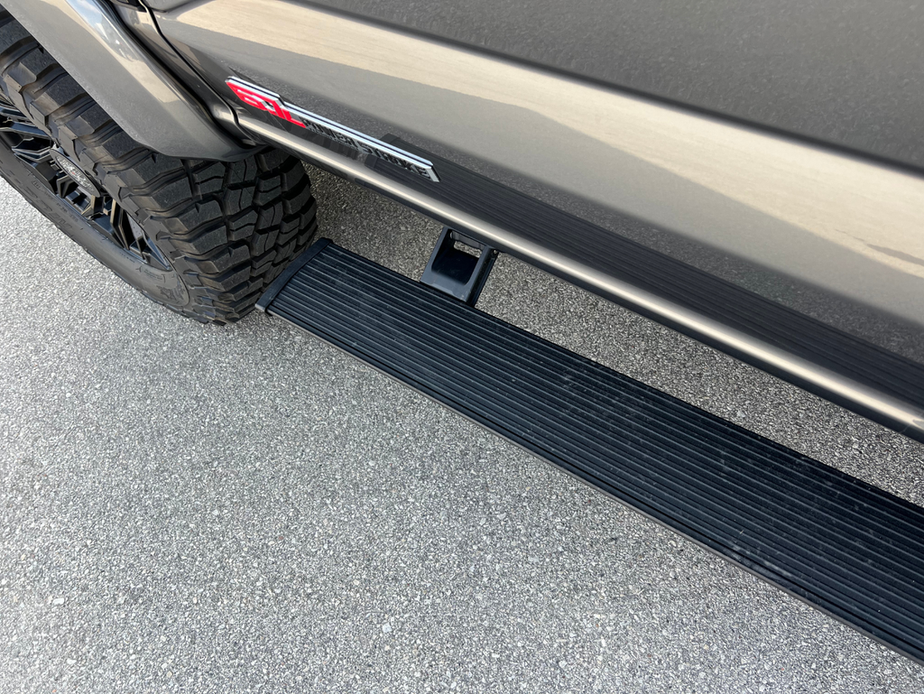 2025 Ford F-250SD Black Widow