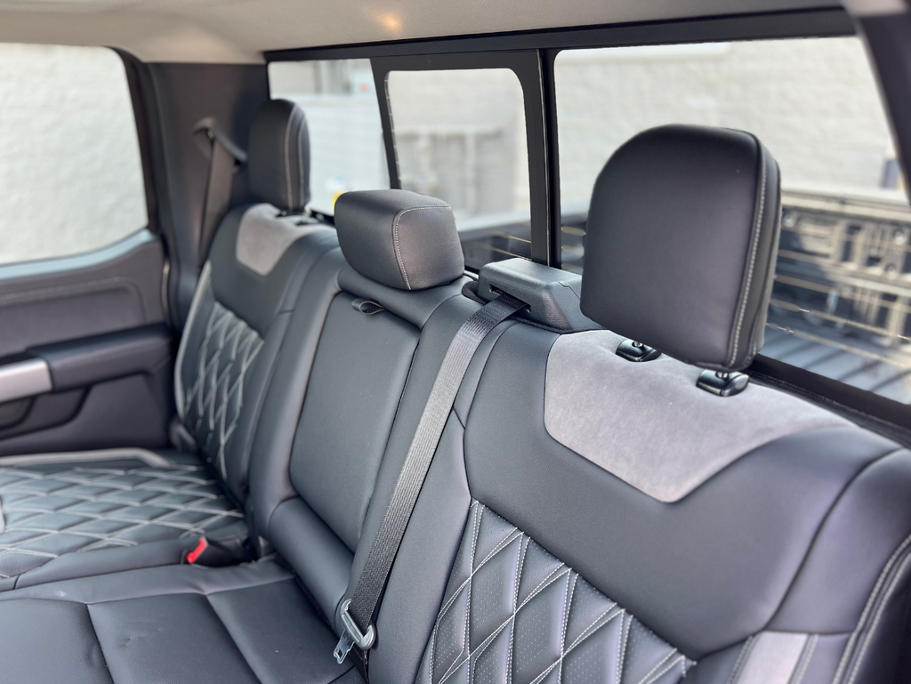 2025 Ford F-250SD Black Widow