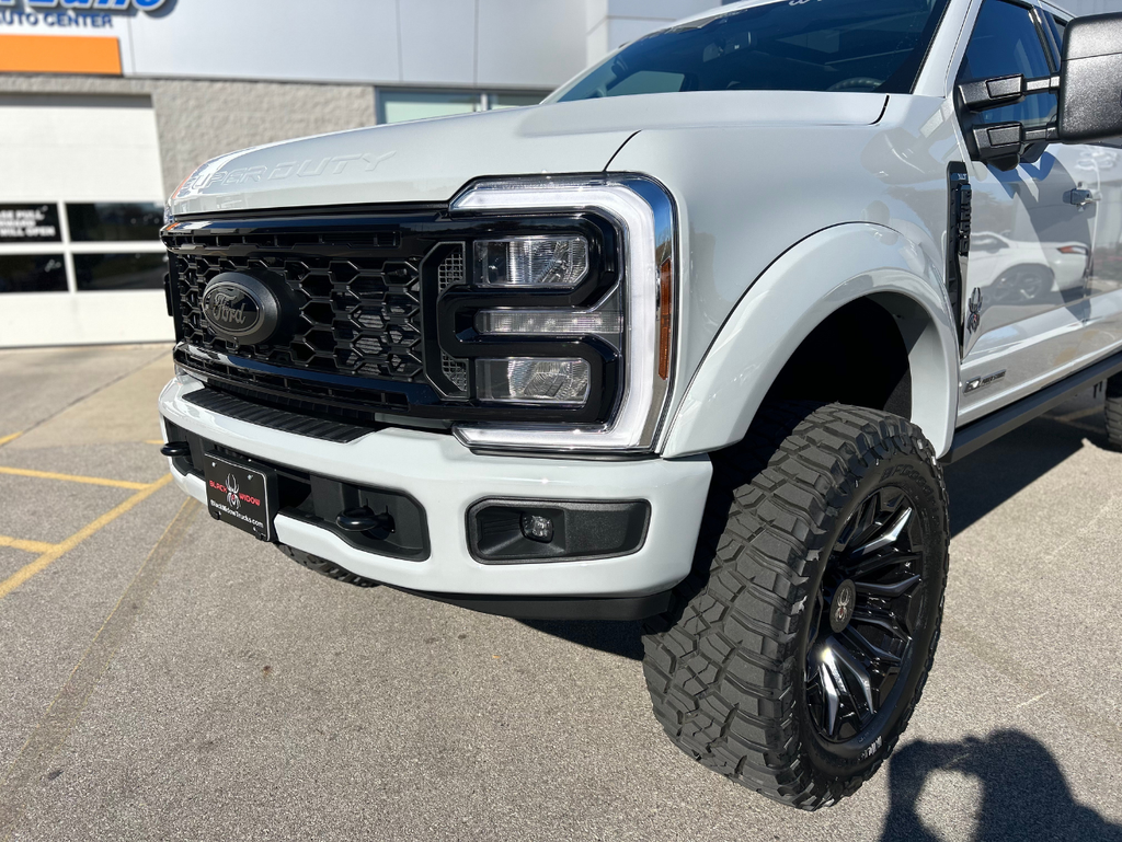 2026 Ford F-250SD Black Widow