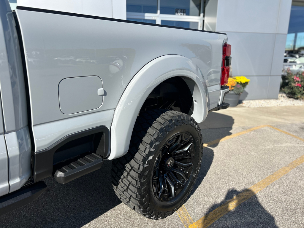 2026 Ford F-250SD Black Widow