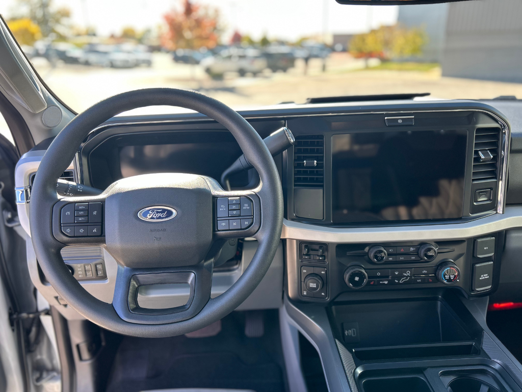 2026 Ford F-250SD Black Widow