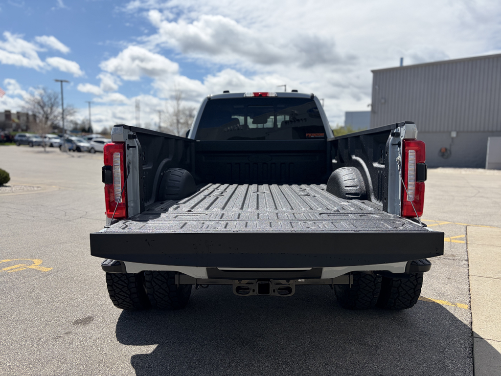 2026 Ford F-350SD Black Widow DRW