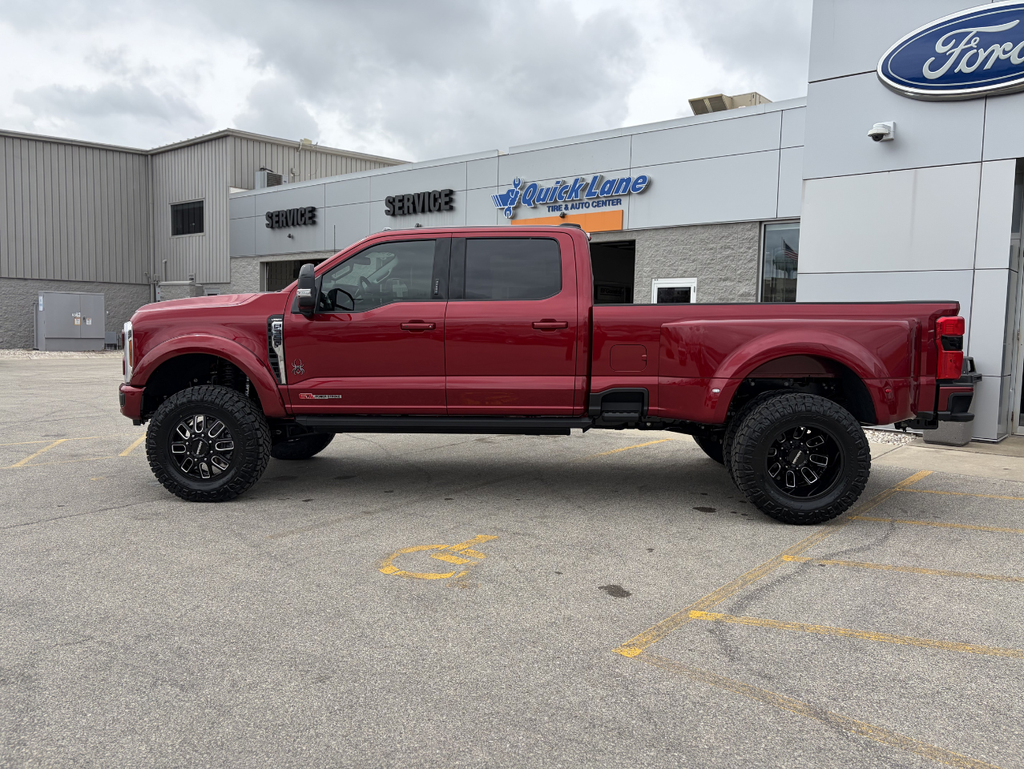 2026 Ford F-350SD Black Widow DRW