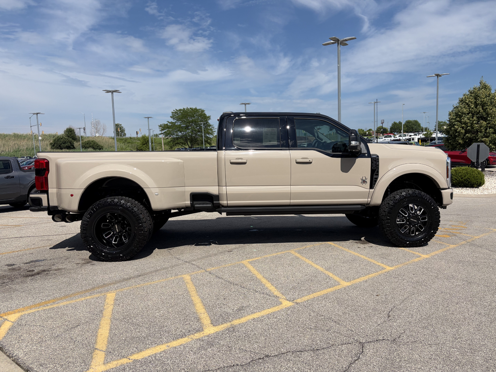2026 Ford F-350SD Black Widow DRW
