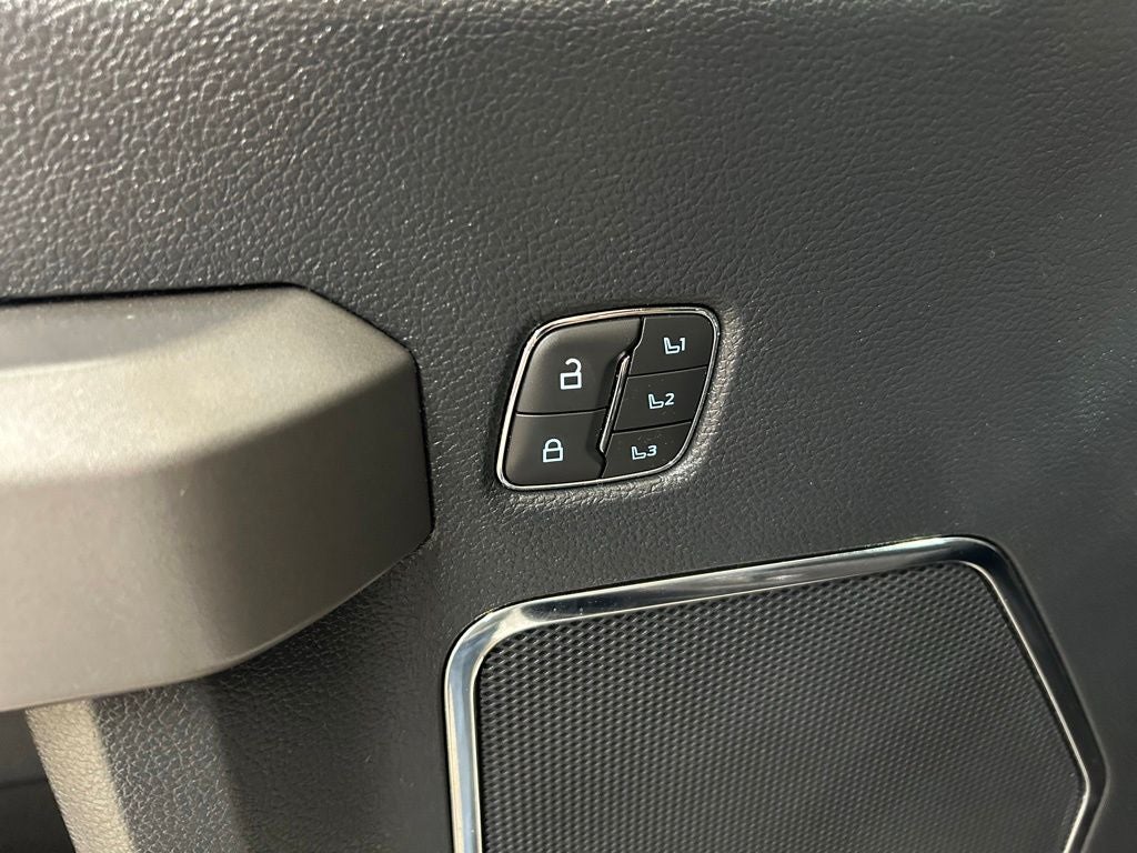2022 Ford F-450SD Platinum DRW