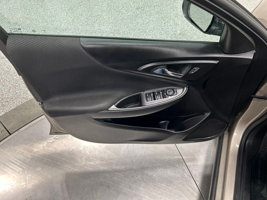 2022 Chevrolet Malibu LS 1LS