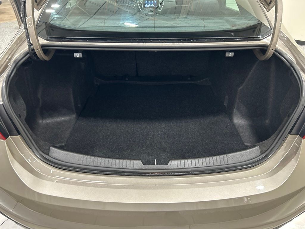 2022 Chevrolet Malibu LS 1LS