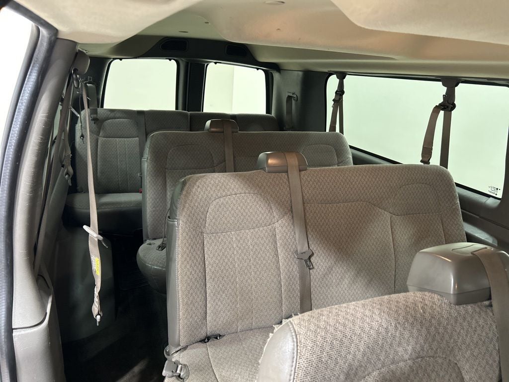 2017 Chevrolet Express 3500 LT Passenger