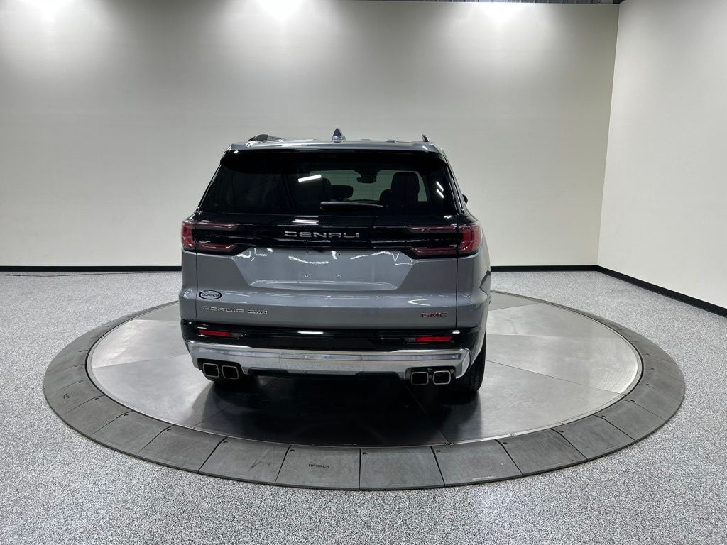 2024 GMC Acadia Denali
