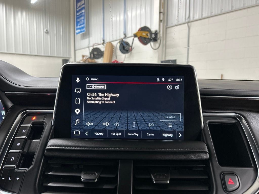 2023 GMC Yukon SLE