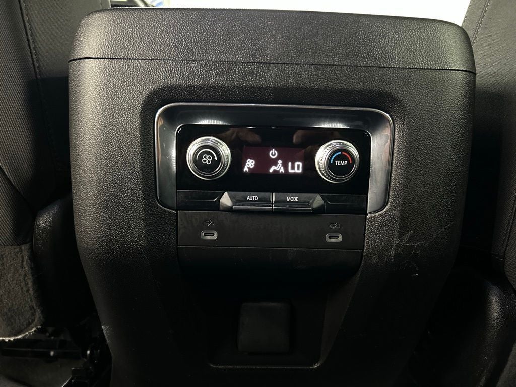 2023 GMC Yukon SLE