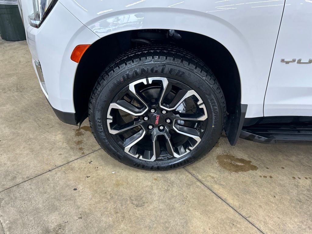 2023 GMC Yukon SLE