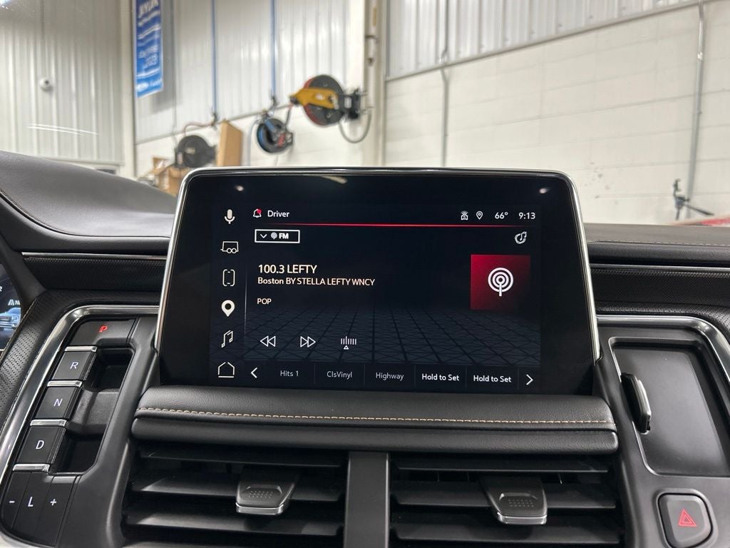 2023 GMC Yukon XL AT4