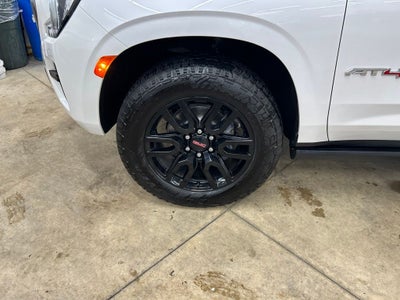 2023 GMC Yukon XL AT4