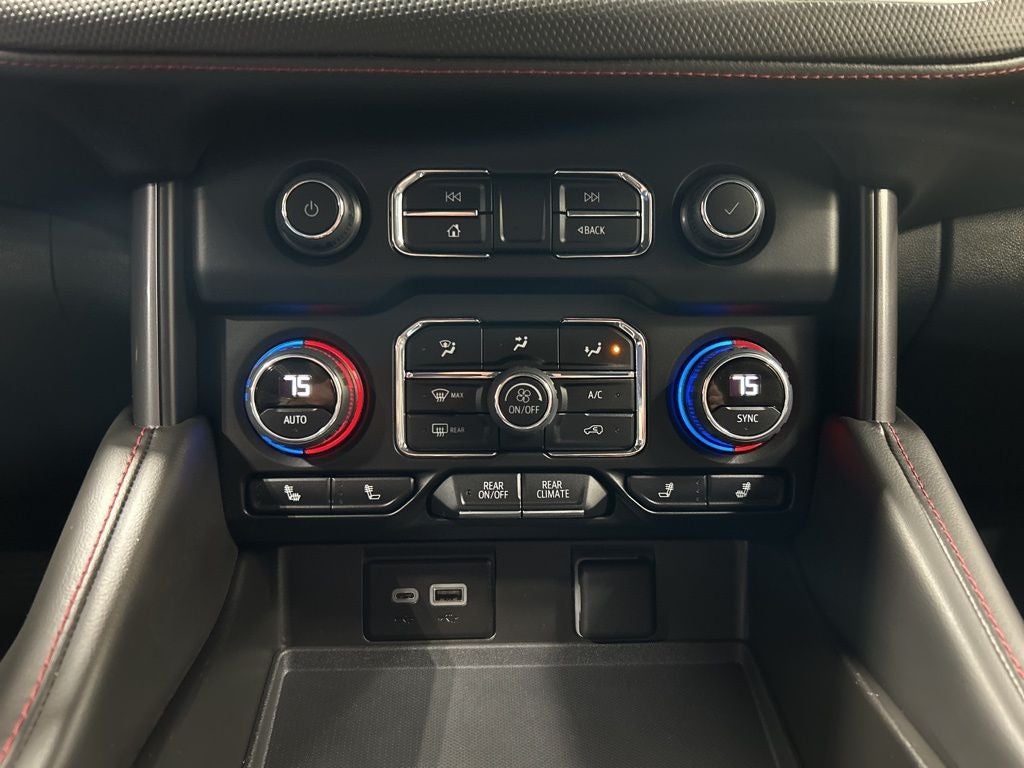 2023 Chevrolet Suburban RST