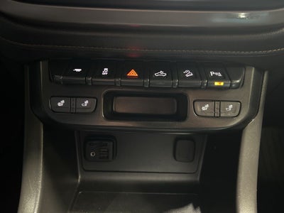 2022 GMC Canyon AT4 w/Leather