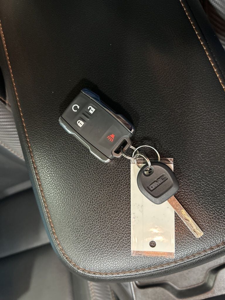 2022 GMC Canyon AT4 w/Leather