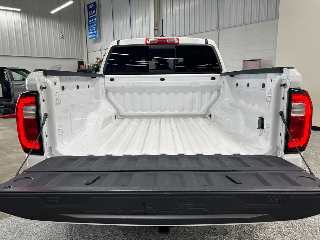 2024 GMC Canyon AT4