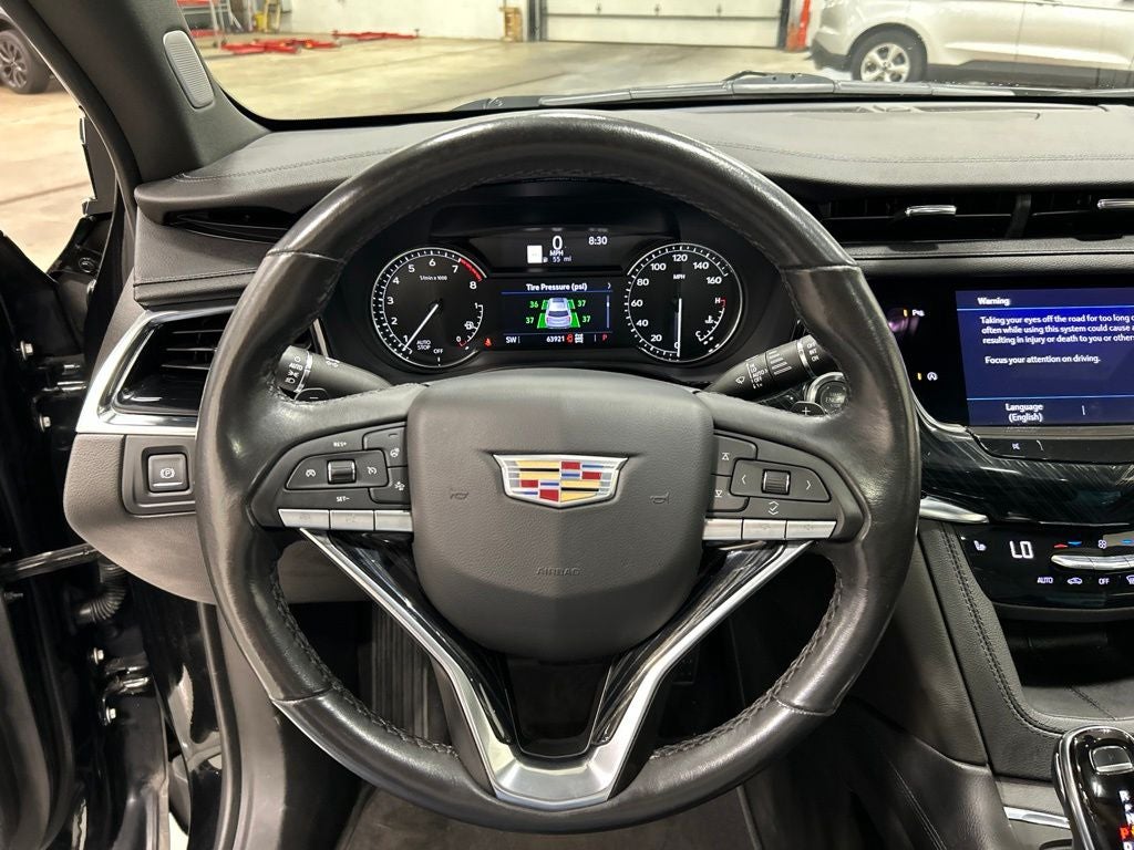2022 Cadillac XT6 Premium Luxury