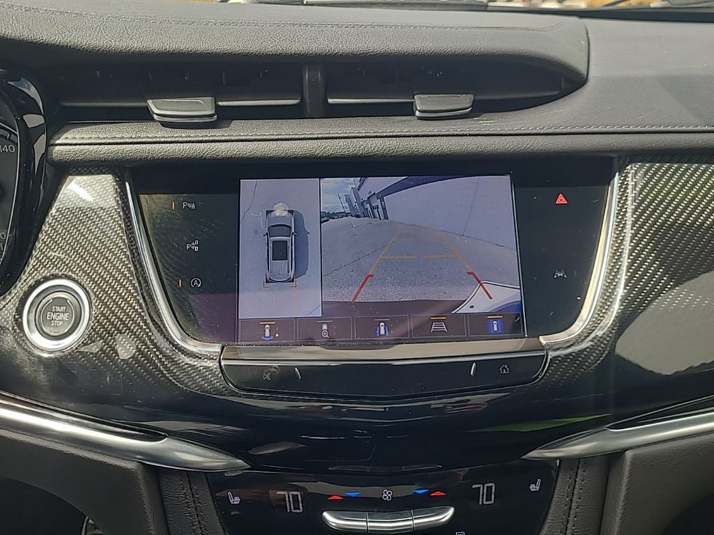 2022 Cadillac XT6 Sport