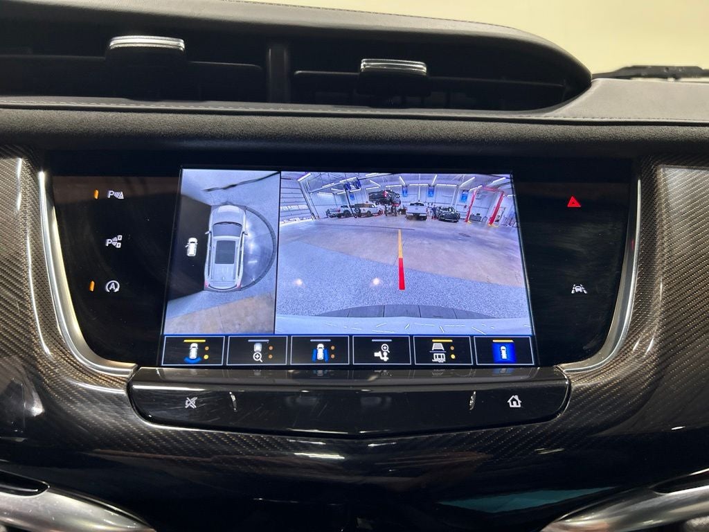 2023 Cadillac XT6 Sport