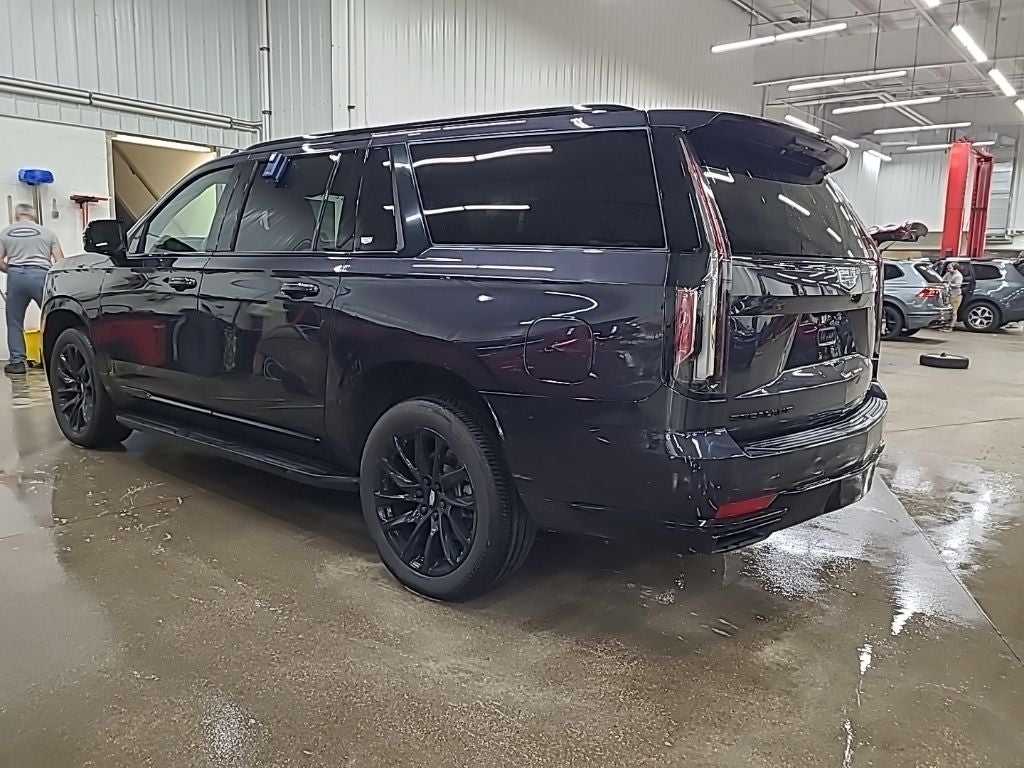 2023 Cadillac Escalade ESV Sport