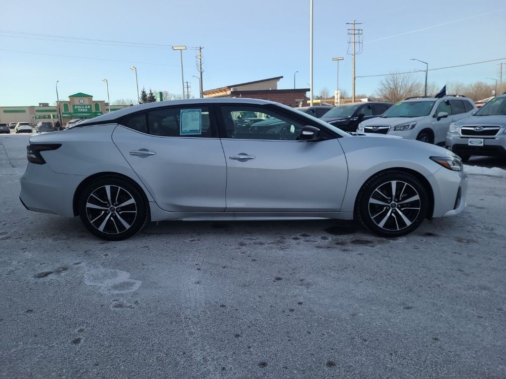 2023 Nissan Maxima SV