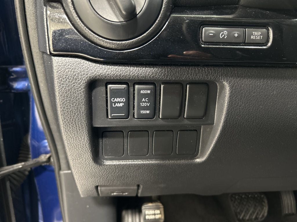 2020 Nissan Titan SV