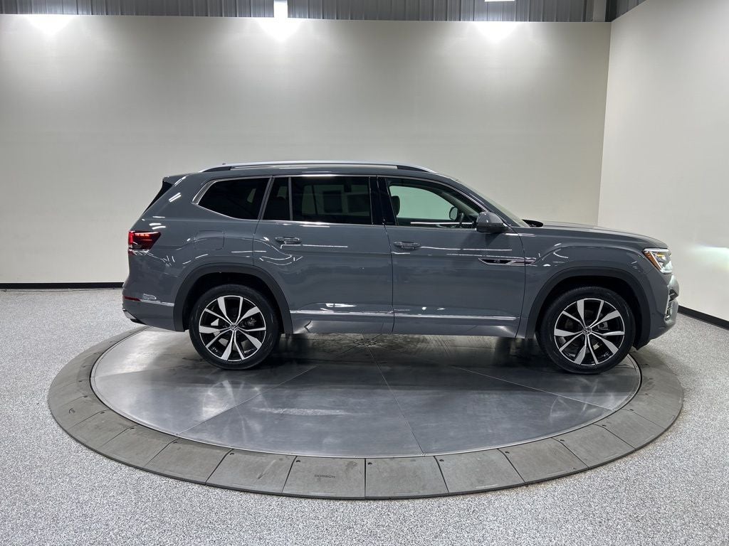 2025 Volkswagen Atlas 2.0T SEL Premium R-Line